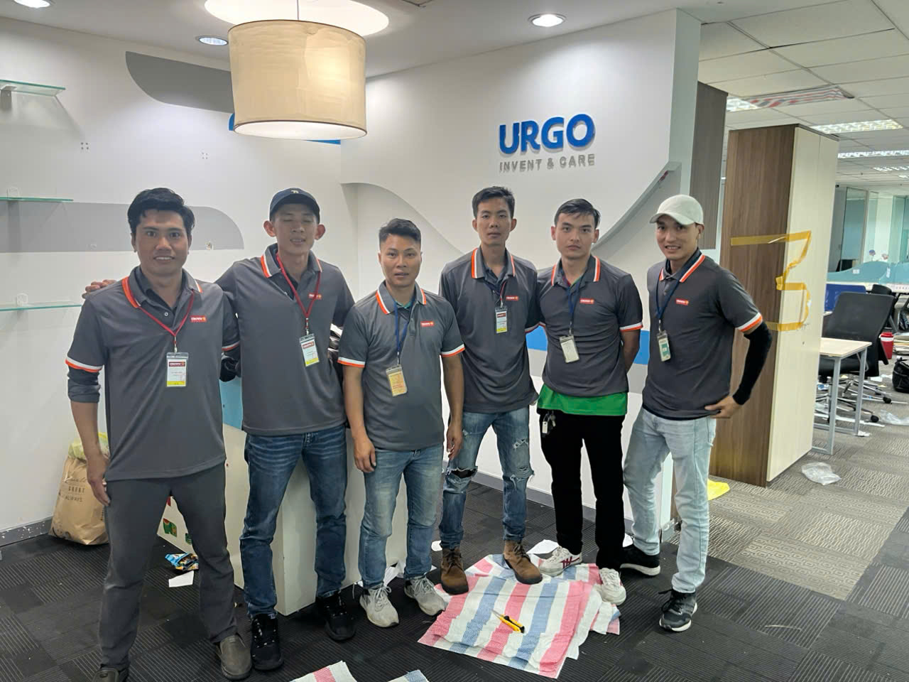 Tree Consolidate crew on-site at Urgo Invent & Care office
